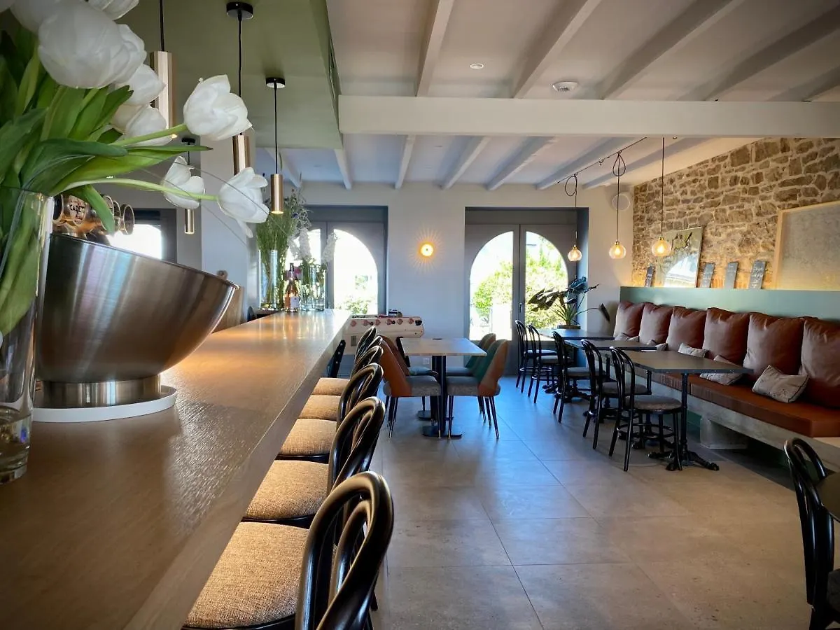 Frühstückspension La Bellevue Bistrot Et Chambres D'Hotes Séné