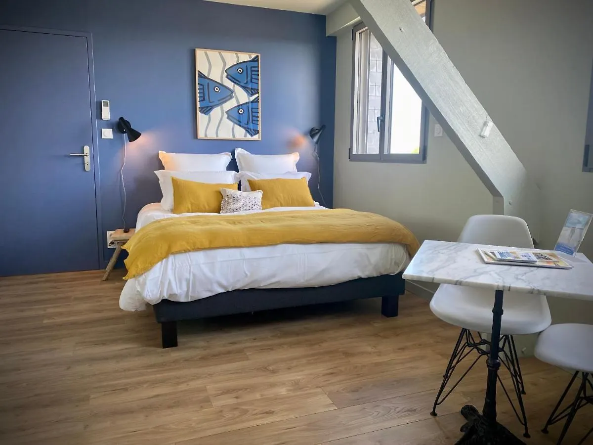 La Bellevue Bistrot Et Chambres D'Hotes Séné Frankreich