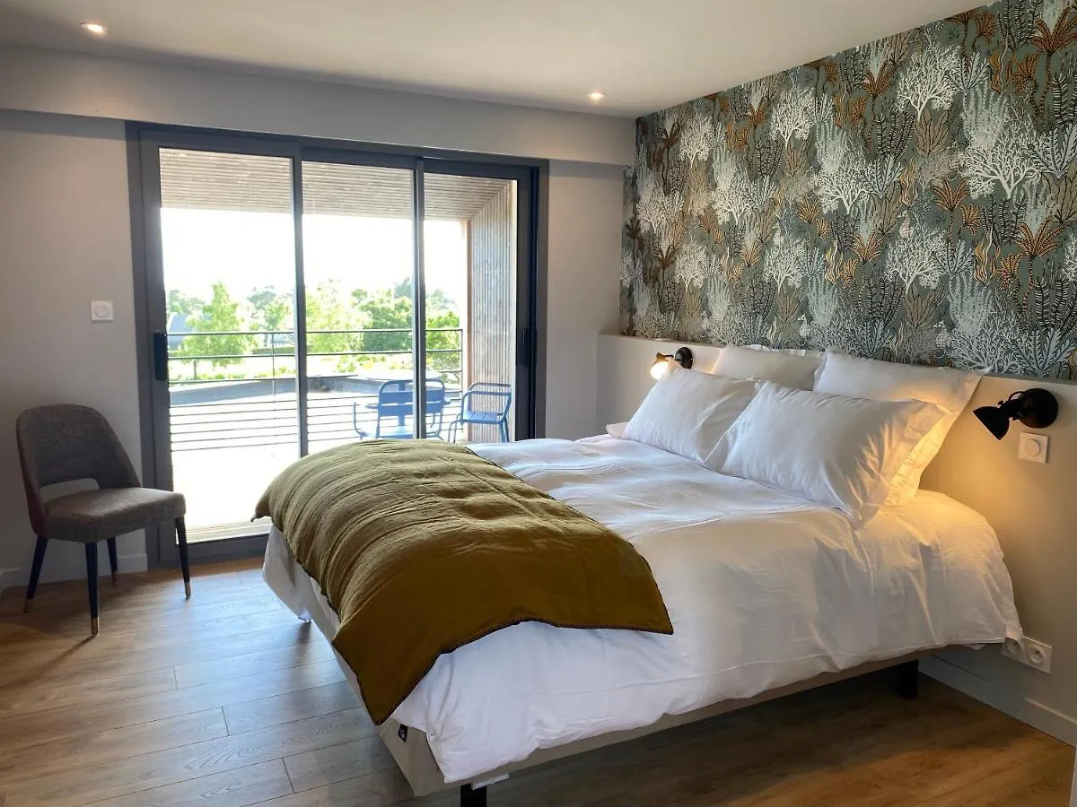 La Bellevue Bistrot Et Chambres D'Hotes Séné 0*,  Francia